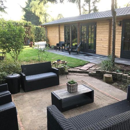 3 Slaapkamer Blokhut Met Opgemaakte Bedden Villa Putten Eksteriør billede