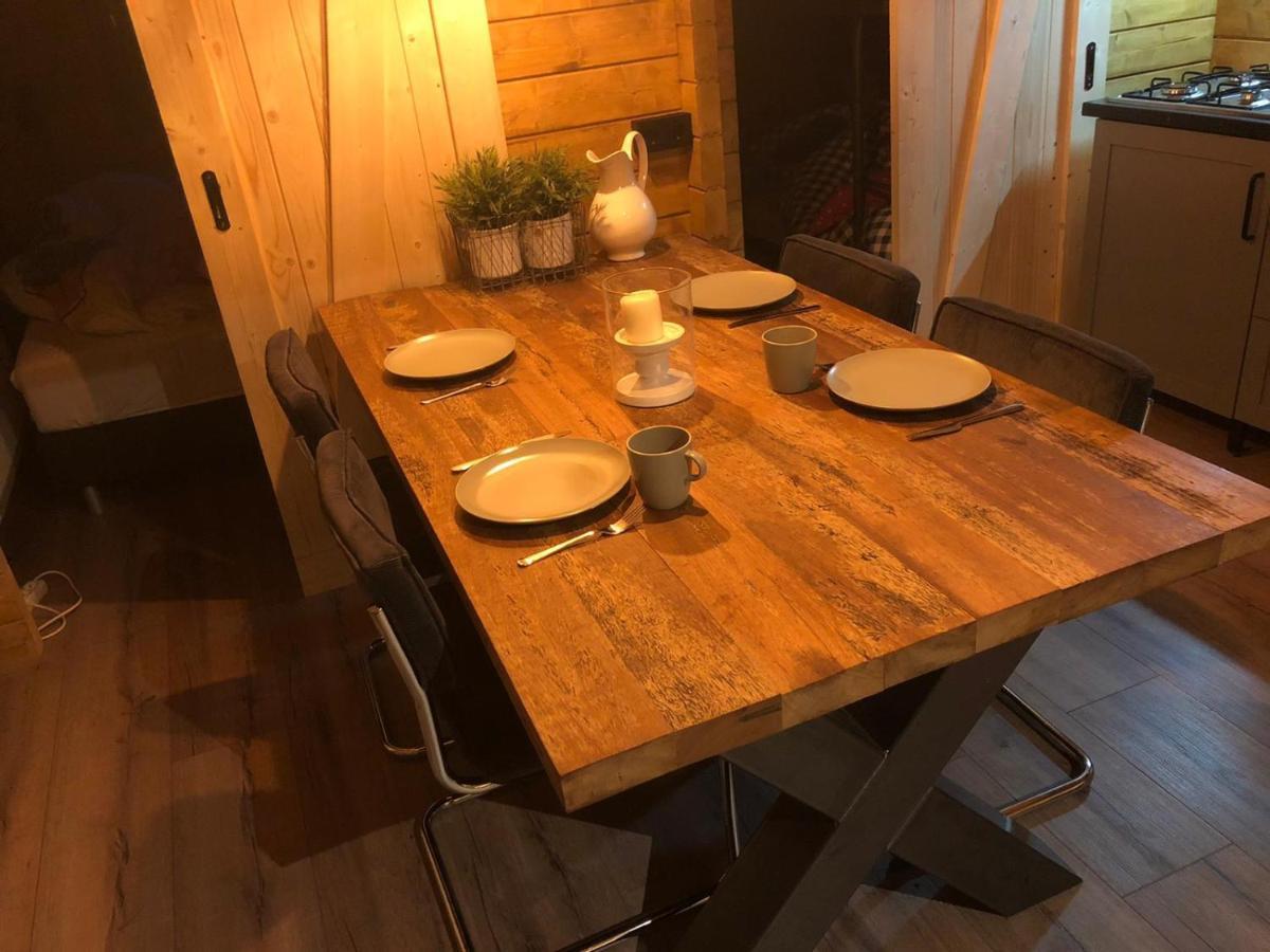 3 Slaapkamer Blokhut Met Opgemaakte Bedden Villa Putten Eksteriør billede