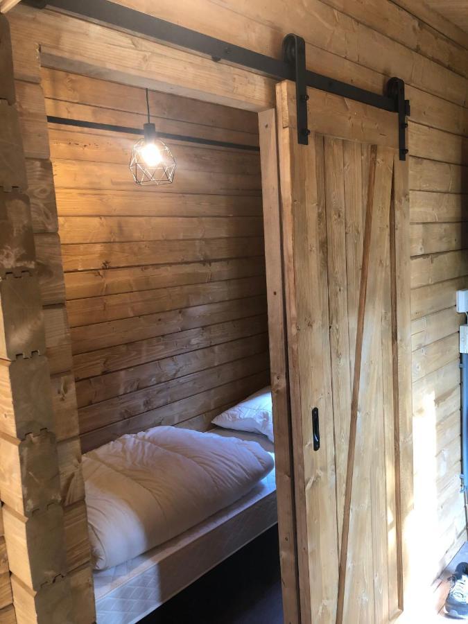 3 Slaapkamer Blokhut Met Opgemaakte Bedden Villa Putten Eksteriør billede